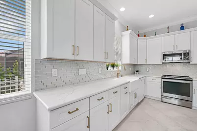 9152 Bay Harbour Circle, West Palm Beach, FL 33411 - Photo 19