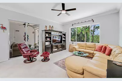 9152 Bay Harbour Circle, West Palm Beach, FL 33411 - Photo 15