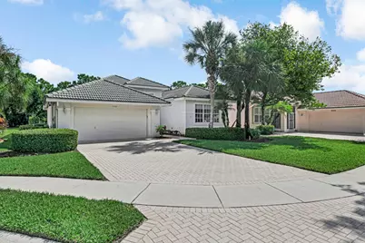 9152 Bay Harbour Circle, West Palm Beach, FL 33411 - Photo 3