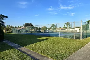 4204 Waterview Cir, Palm Springs, FL 33461 - Photo 15