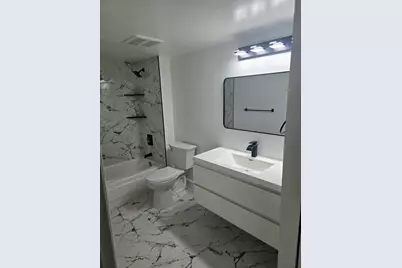 4204 Waterview Circle, Palm Springs, FL 33461 - Photo 11