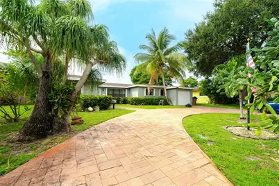 816 SE 13th Court, Deerfield Beach, FL 33441 - Photo 3