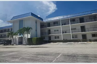 400 Wilma Circle #304, Riviera Beach, FL 33404 - Photo 1