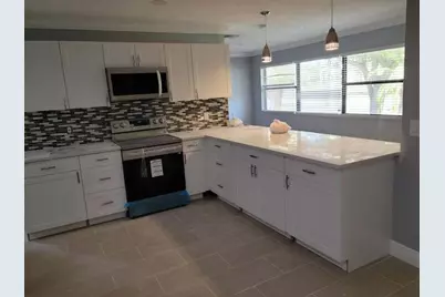 4010 N Shore Drive, West Palm Beach, FL 33407 - Photo 3