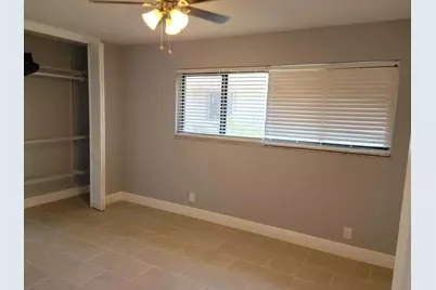 4010 N Shore Drive, West Palm Beach, FL 33407 - Photo 5