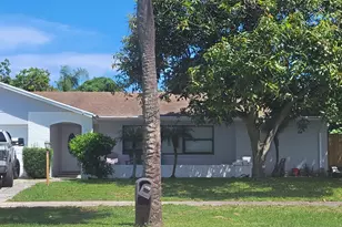 4010 N Shore Dr, West Palm Beach, FL 33407 - Photo 1
