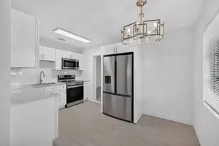 1718 NW 7th St, Fort Lauderdale, FL 33311 - Photo 5