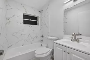 1718 NW 7th St, Fort Lauderdale, FL 33311 - Photo 11