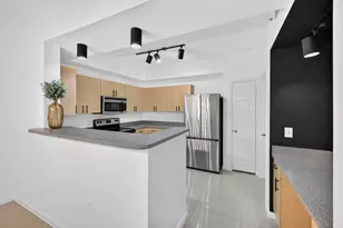 533 NE 3rd Ave, Fort Lauderdale, FL 33301 - Photo 13