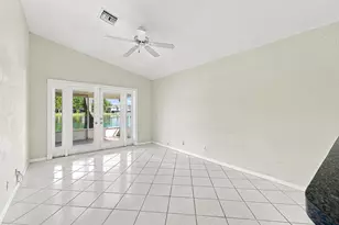 10627 NW 7th St, Pembroke Pines, FL 33026 - Photo 13