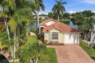 10627 NW 7th St, Pembroke Pines, FL 33026 - Photo 3