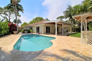 949 Greensward Ln, Delray Beach, FL 33445 - Photo 11