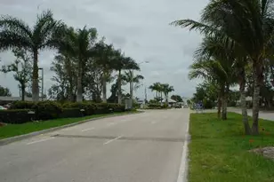 41 Sussex B, West Palm Beach, FL 33417 - Photo 3