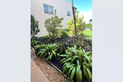 7 Flanders A, Delray Beach, FL 33484 - Photo 9
