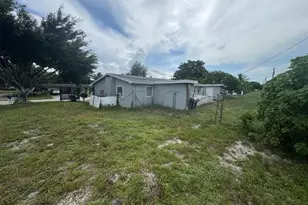 3141 49th Ln S, Lake Worth Beach, FL 33461 - Photo 3