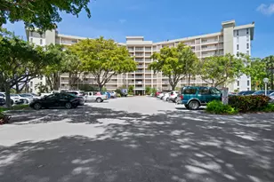 3051 N Course Dr, Pompano Beach, FL 33069 - Photo 1