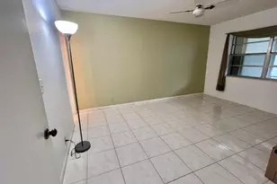 120 Lake Meryl Dr, West Palm Beach, FL 33411 - Photo 5