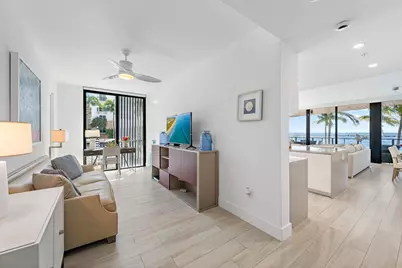106 Inlet Way #105, Palm Beach Shores, FL 33404 - Photo 9