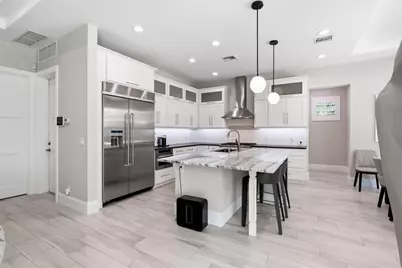 464 NE 8th Street, Boca Raton, FL 33432 - Photo 13