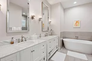 464 NE 8th St, Boca Raton, FL 33432 - Photo 27