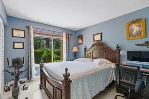 2534 Boundbrook Dr S, West Palm Beach, FL 33406 - Photo 11