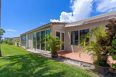 2534 Boundbrook Drive S #115, West Palm Beach, FL 33406 - Photo 3
