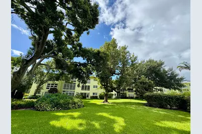 1100 Ponce De Leon Circle #E306, Vero Beach, FL 32960 - Photo 33