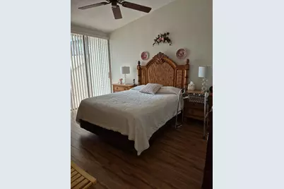 1273 NW 122nd Terrace, Pembroke Pines, FL 33026 - Photo 11