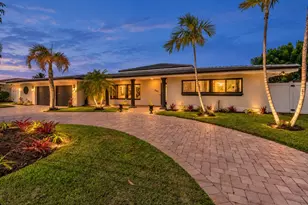 2121 NE 29th St, Lighthouse Point, FL 33064 - Photo 3