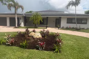 2121 NE 29th St, Lighthouse Point, FL 33064 - Photo 1