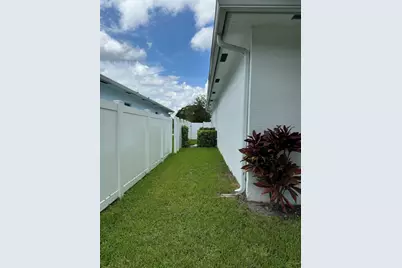 1031 Mango Drive, Delray Beach, FL 33444 - Photo 15
