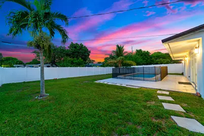 6335 Southgate Boulevard, Margate, FL 33068 - Photo 31