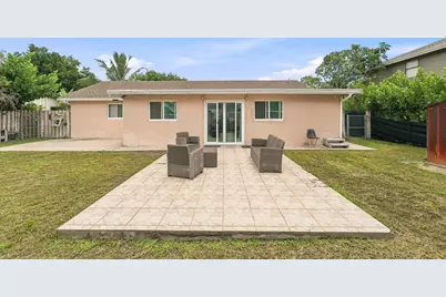 4665 NW 113th Avenue, Sunrise, FL 33323 - Photo 5