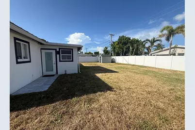 4901 NE 13th Terrace, Oakland Park, FL 33334 - Photo 17