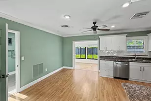 150 SE 5th Ct, Pompano Beach, FL 33060 - Photo 5