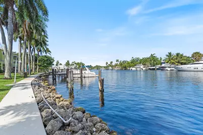 517 SW 7th Avenue, Fort Lauderdale, FL 33315 - Photo 11