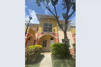 703 N Santa Catalina Circle #703, North Lauderdale, FL 33068 - Photo 1