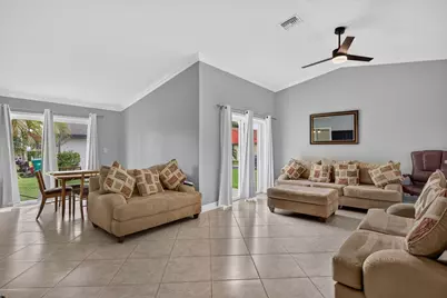 7516 NW 88th Terrace, Tamarac, FL 33321 - Photo 9