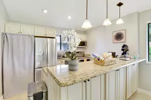 109 Club Dr, Palm Beach Gardens, FL 33418 - Photo 9