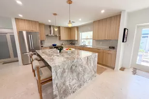 1584 Blue Water Terrace N, Lauderdale by the Sea, FL 33062 - Photo 5
