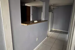 301 NW 177th St, Miami Gardens, FL 33169 - Photo 5