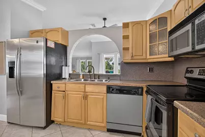 7516 NW 88th Terrace, Tamarac, FL 33321 - Photo 5