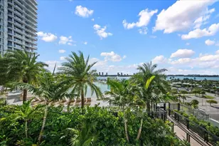 220 Lake Shore Dr, West Palm Beach, FL 33403 - Photo 1