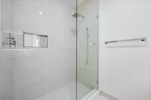 220 Lake Shore Dr, West Palm Beach, FL 33403 - Photo 19
