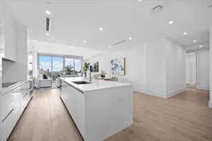 220 Lake Shore Dr, West Palm Beach, FL 33403 - Photo 9