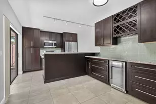 846 Blue Ridge Cir, West Palm Beach, FL 33409 - Photo 1