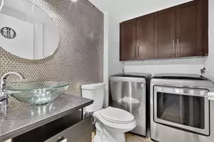 846 Blue Ridge Cir, West Palm Beach, FL 33409 - Photo 5