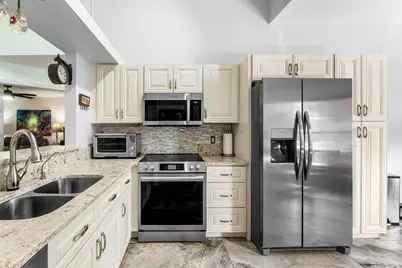 3007 Casa Rio Court, Palm Beach Gardens, FL 33418 - Photo 5