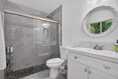 2007 Discovery Circle E, Deerfield Beach, FL 33442 - Photo 15