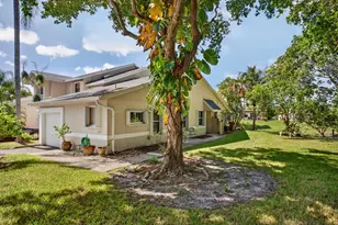 2007 Discovery Cir E, Deerfield Beach, FL 33442 - Photo 1